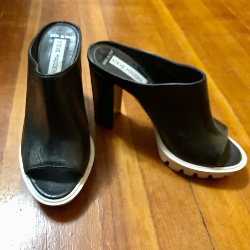 Steven Madden Sandals size 7